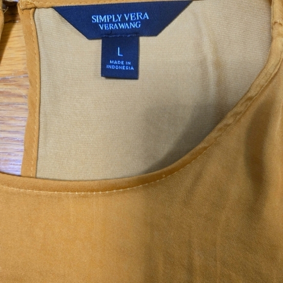 Simply Vera by Vera Wang Silky Yellow Gold short sleeve tie waist detail LARGE - Picture 6 of 7